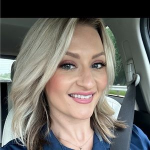 Meet your Posher, Hope